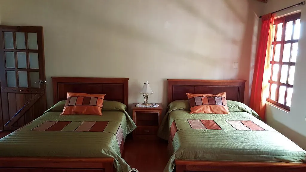 Hosteria San Carlos Tababela Hotel