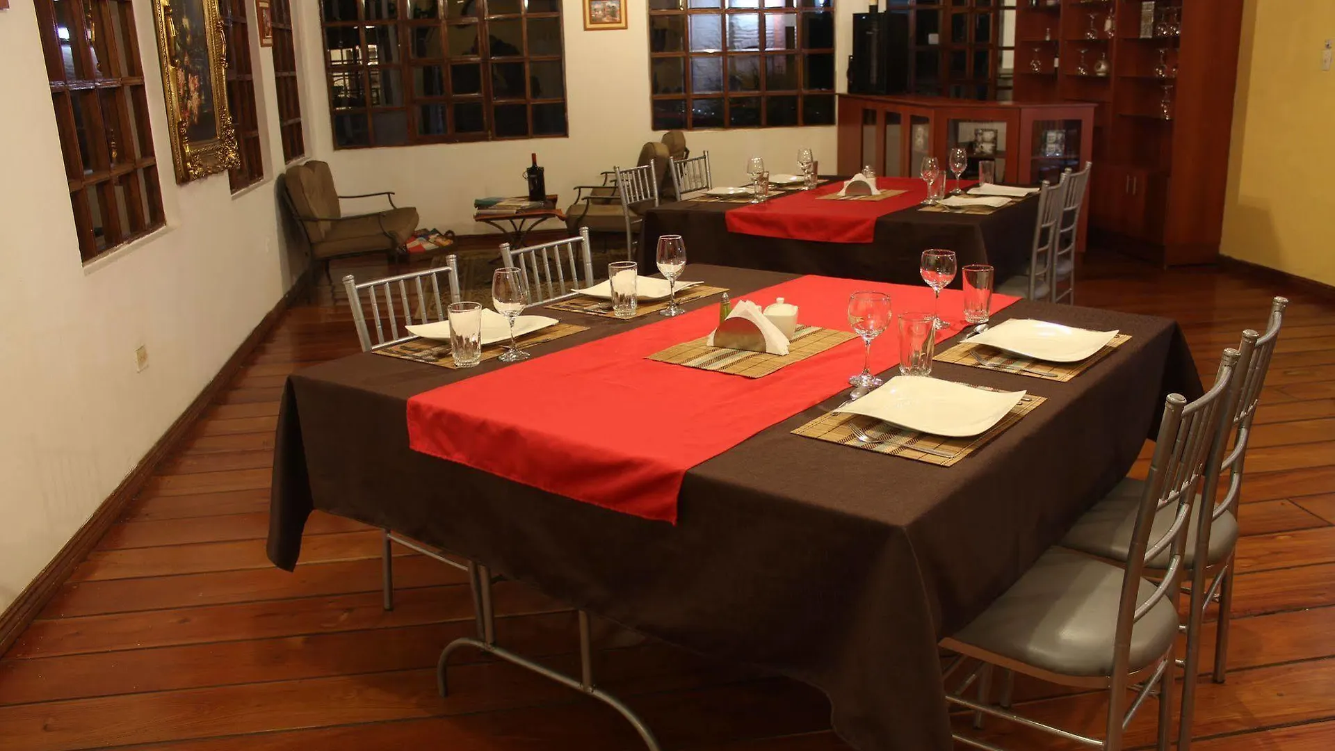 Hosteria San Carlos Tababela Hotel Inn