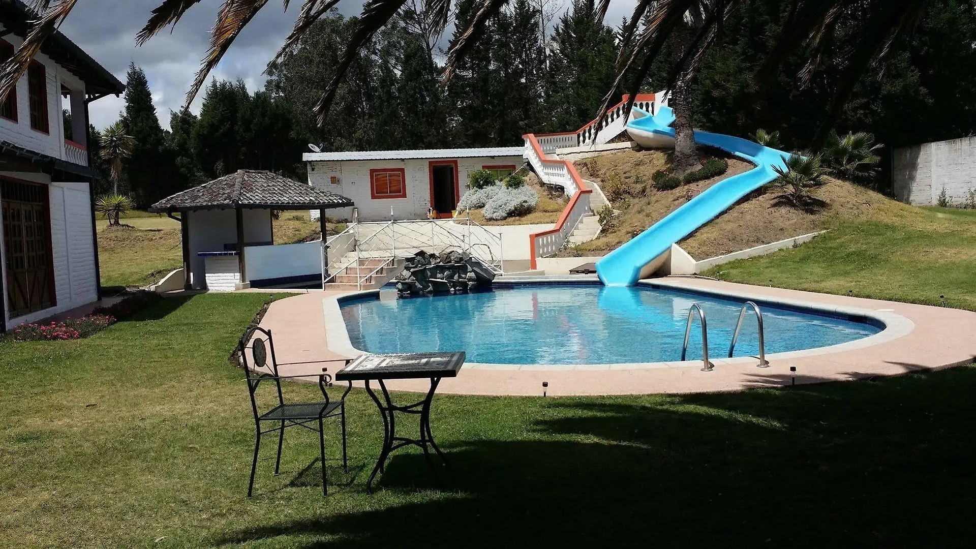 Hosteria San Carlos Tababela Hotel Inn