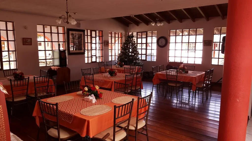 Hosteria San Carlos Tababela Ecuador
