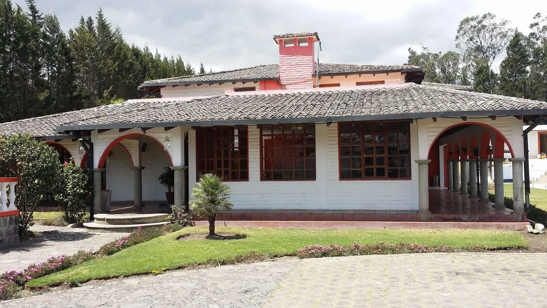 Hosteria San Carlos Tababela Herberg