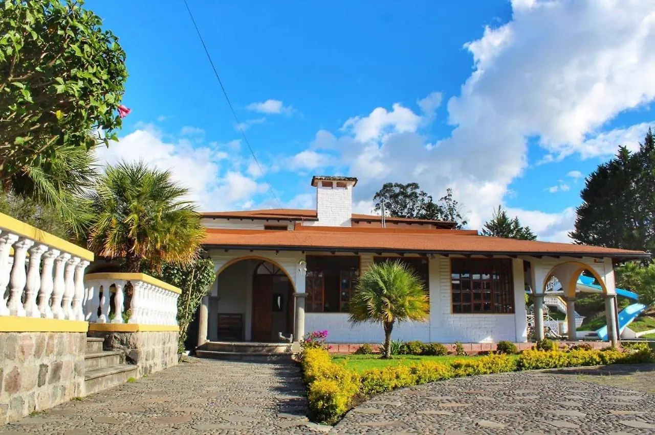 **** Herberg Hosteria San Carlos Tababela Ecuador